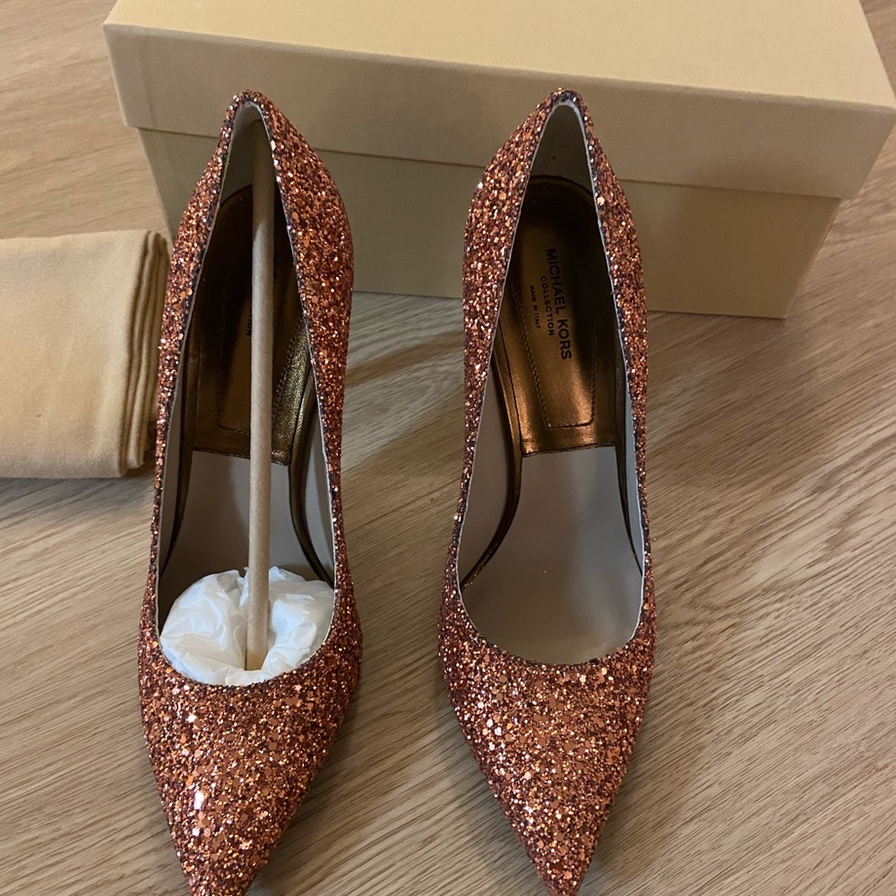 Michael Kors collection glitter pump - Picture 5 of 9